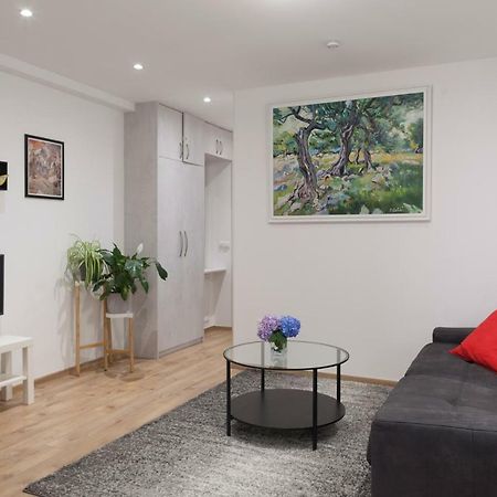 Oliva 4 Stars Apartment Загреб Екстериор снимка
