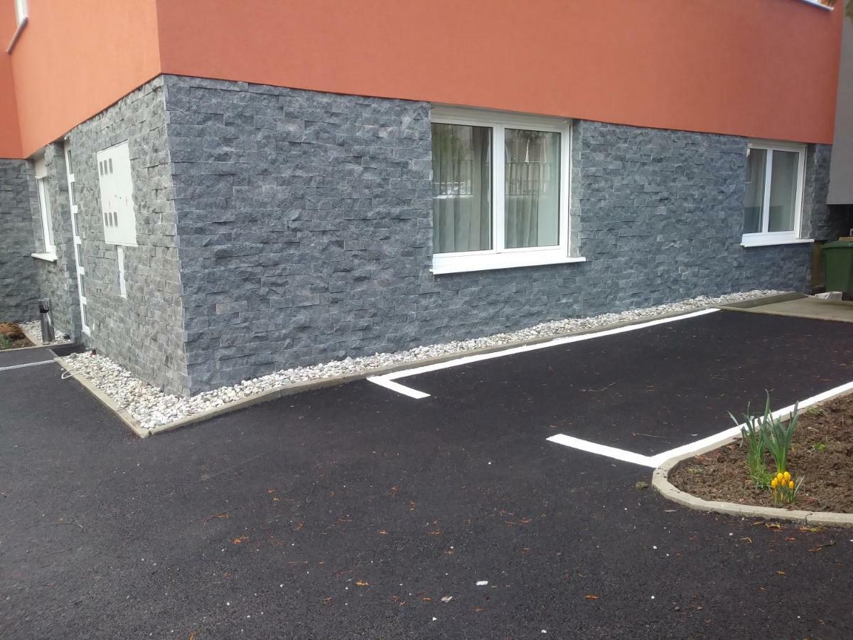 Oliva 4 Stars Apartment Загреб Екстериор снимка